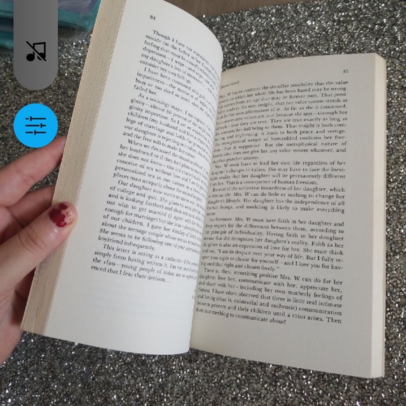 Managing Anxiety Book - Picture 2 of 4